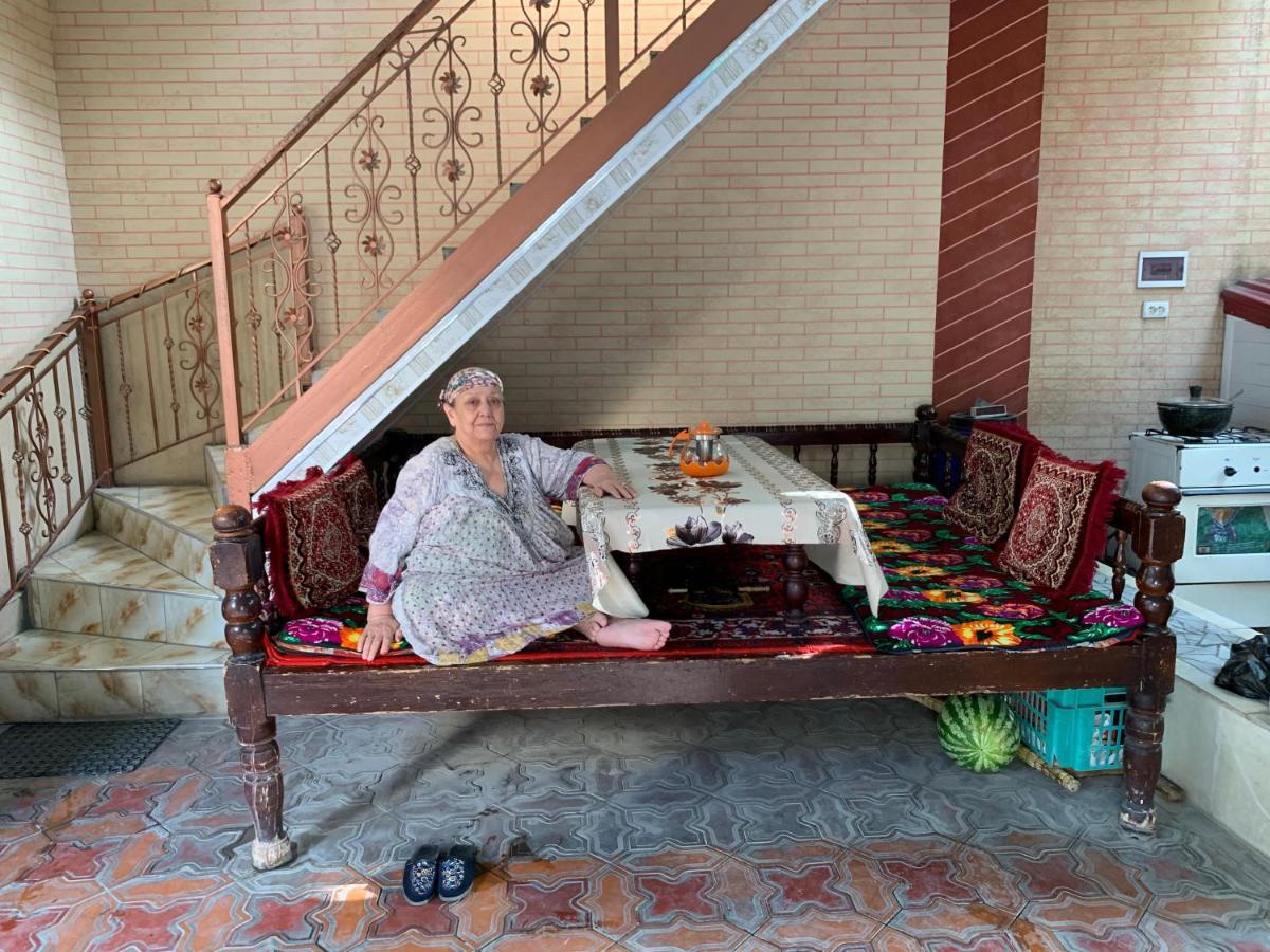 Muharram Homestay In The Neighborhood Of The Registan Square, 家族 ゲストハウス Samarkand Ngoại thất bức ảnh